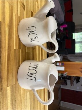 White Ceramic 'Grow' and 'Sprout' Watering Cans Set